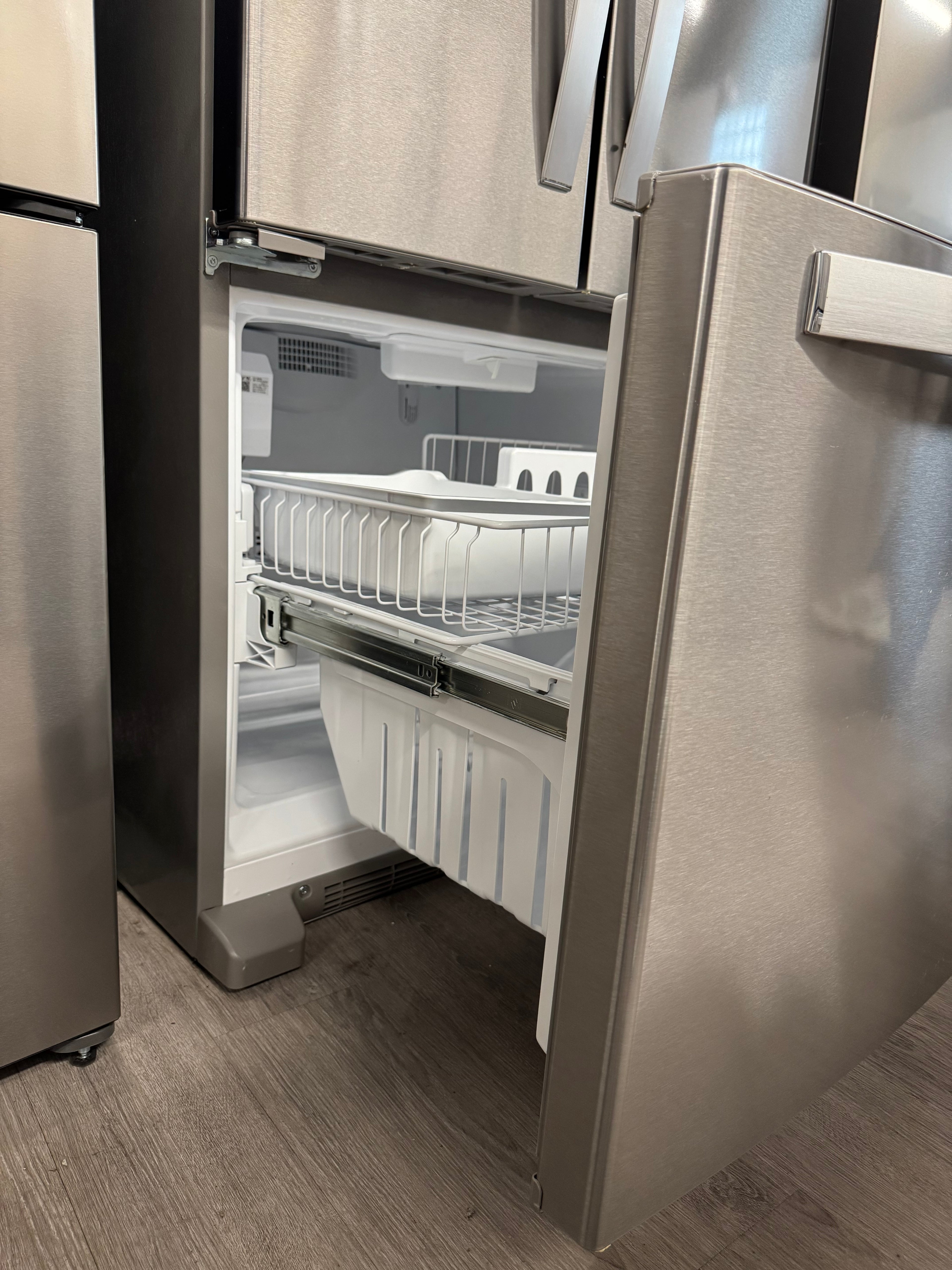 OPEN BOX - Whirlpool 33” French Door Refrigerator - WRFF5333PZ03