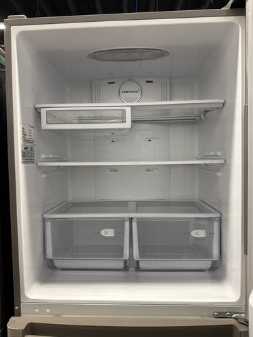 Samsung 32" Bottom-Freezer Refrigerator -RB194ACRS