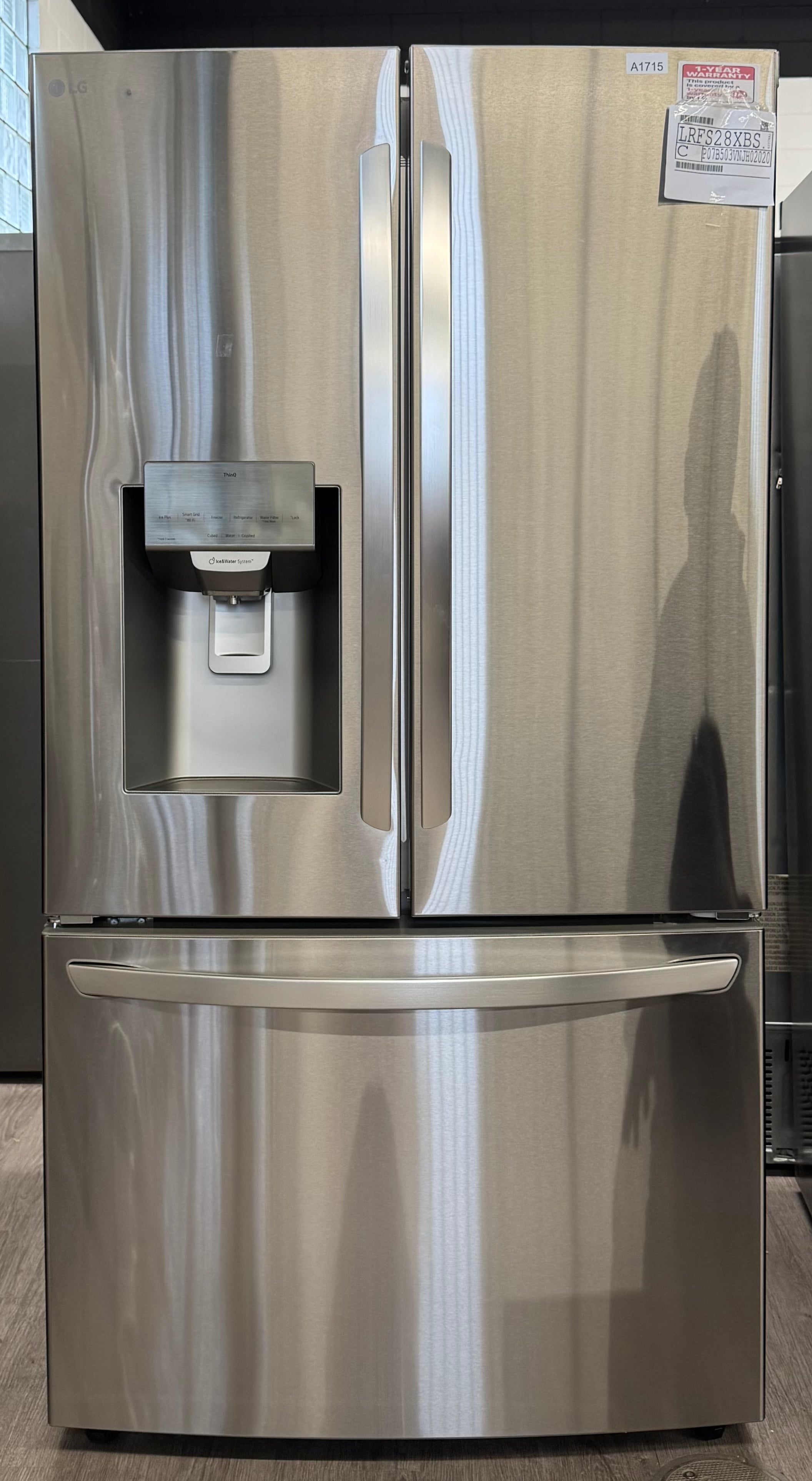 NEW - LG 36” French Door Refrigerator With Water Dispenser- LRFS28XBS (1 YEAR MANUFACTURER WARRANTY)