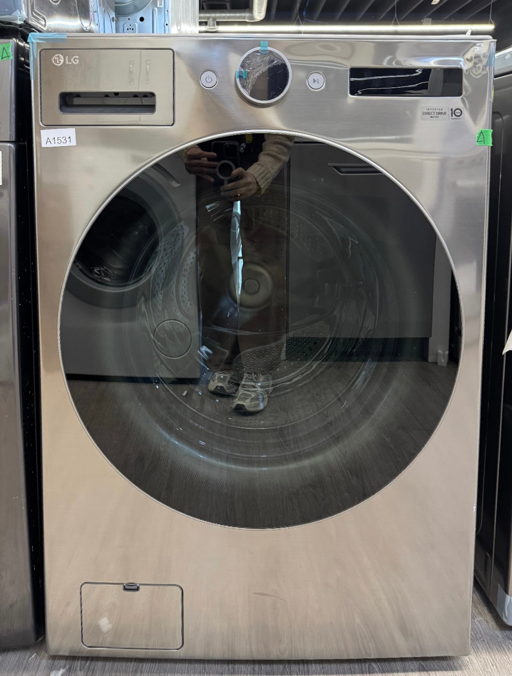 OPEN BOX - LG 27” Front Load Washer - WM5500HVA