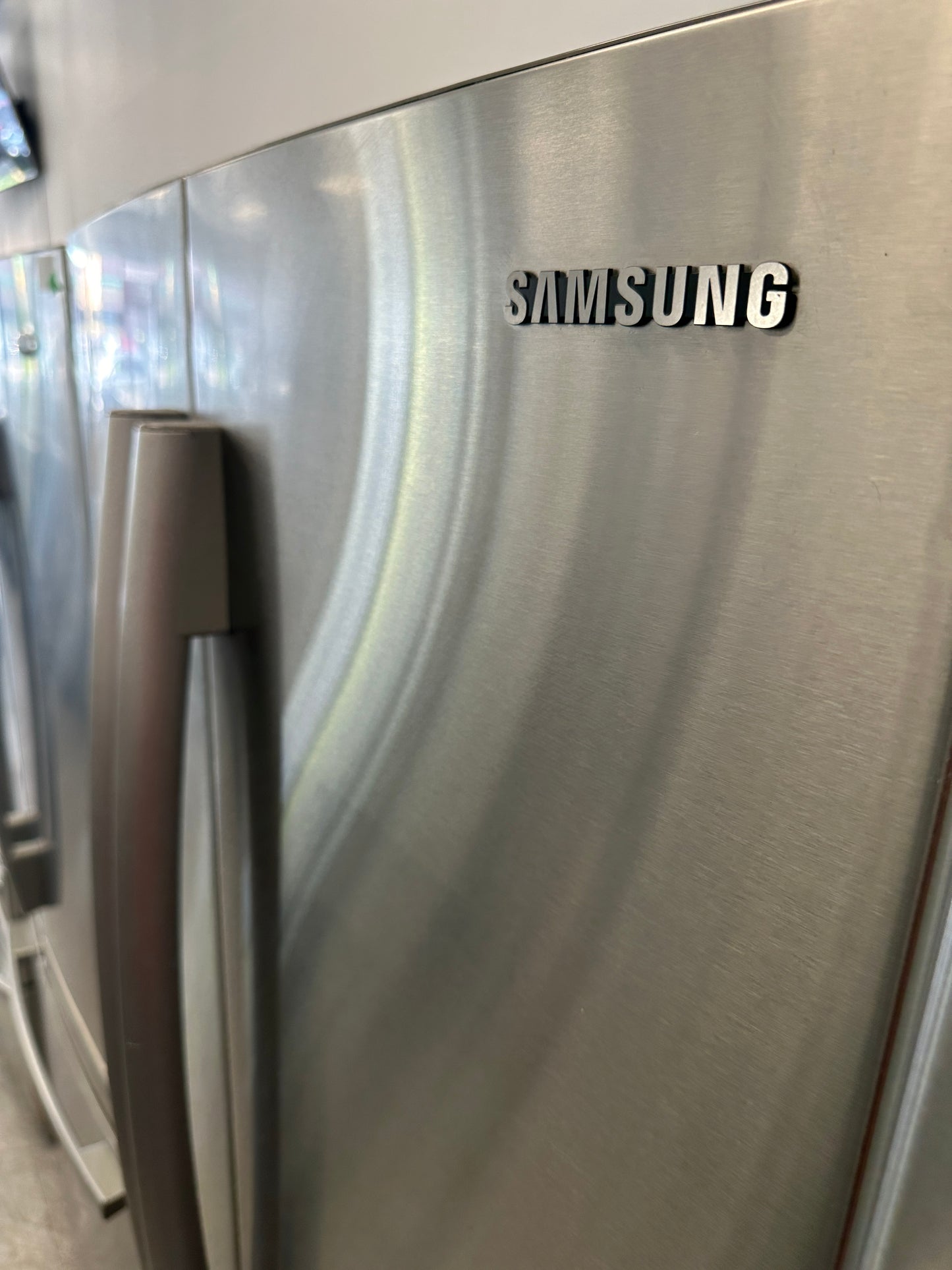 Samsung 33" French Door Fridge- RF197ABRS