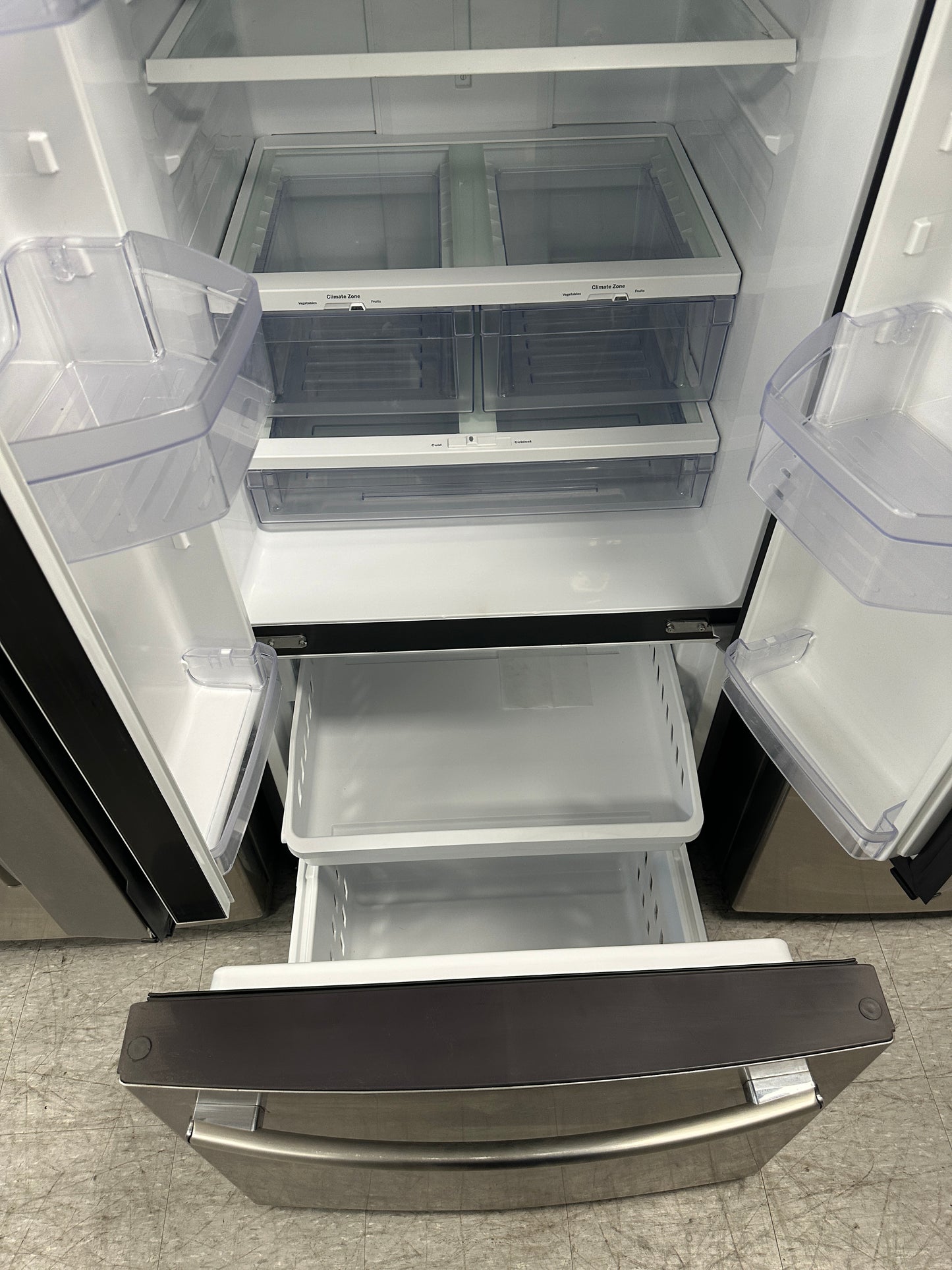 GE 30" French Door Fridge- GNE21DSKAKSS