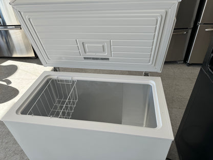 FRIGIDAIRE 38” CHEST FREEZER