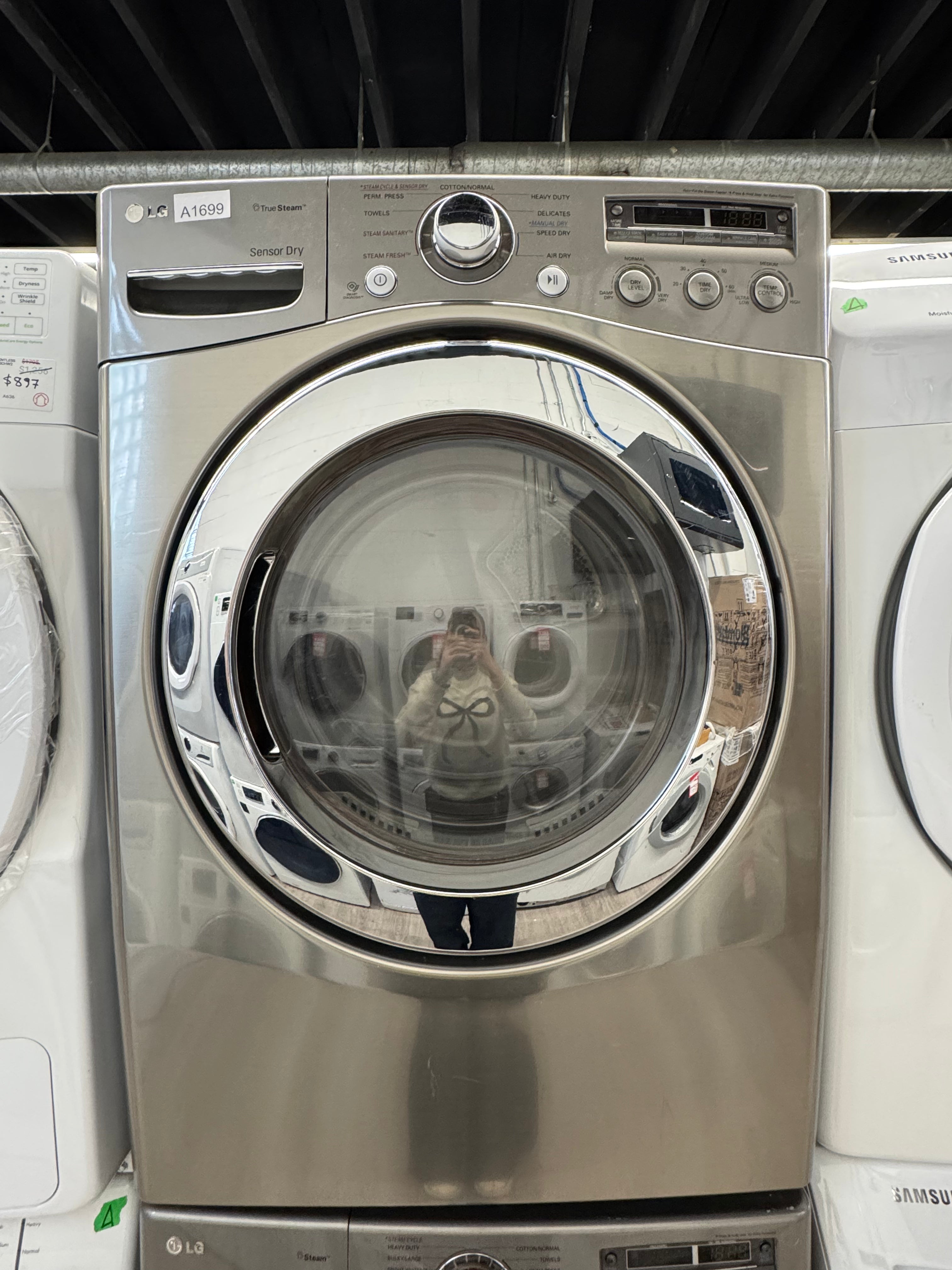 LG 27” Front Load Washer & Dryer Set (WM3650HVA & DLEX2550V)