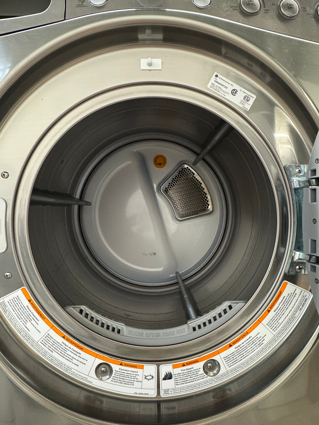 LG 27” Front Load Washer & Dryer Set (WM3650HVA & DLEX2550V)