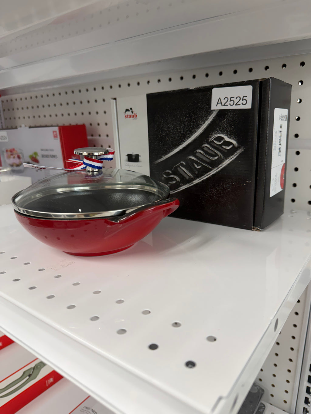 Zwilling Staub Specialities 16 cm / 6.5 inch cast iron Mini Wok, Cherry