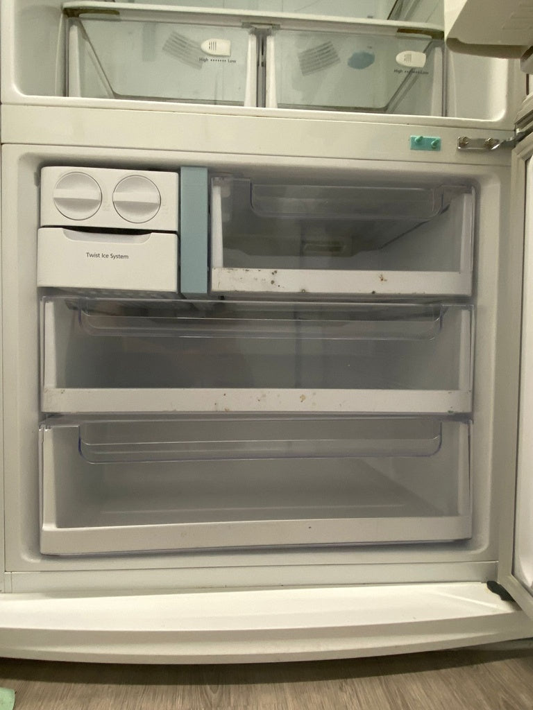 Samsung 33" Bottom Mount Fridge - RB1855SW