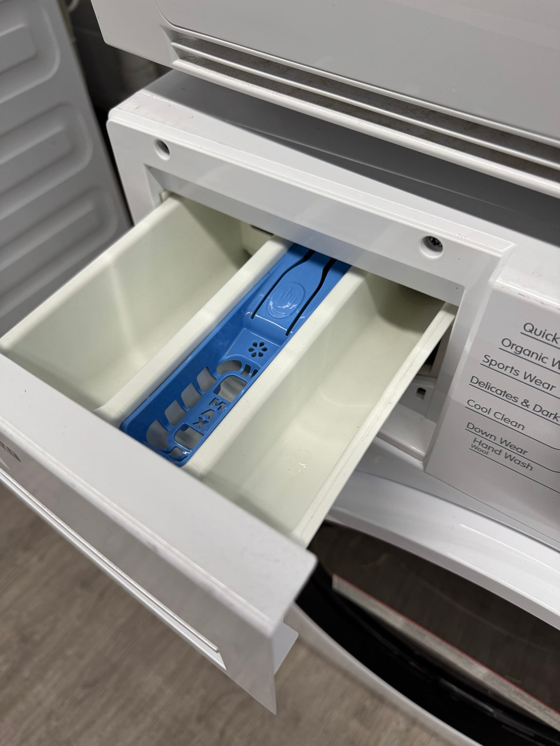 Blomberg WM72200W front load washer – view 3