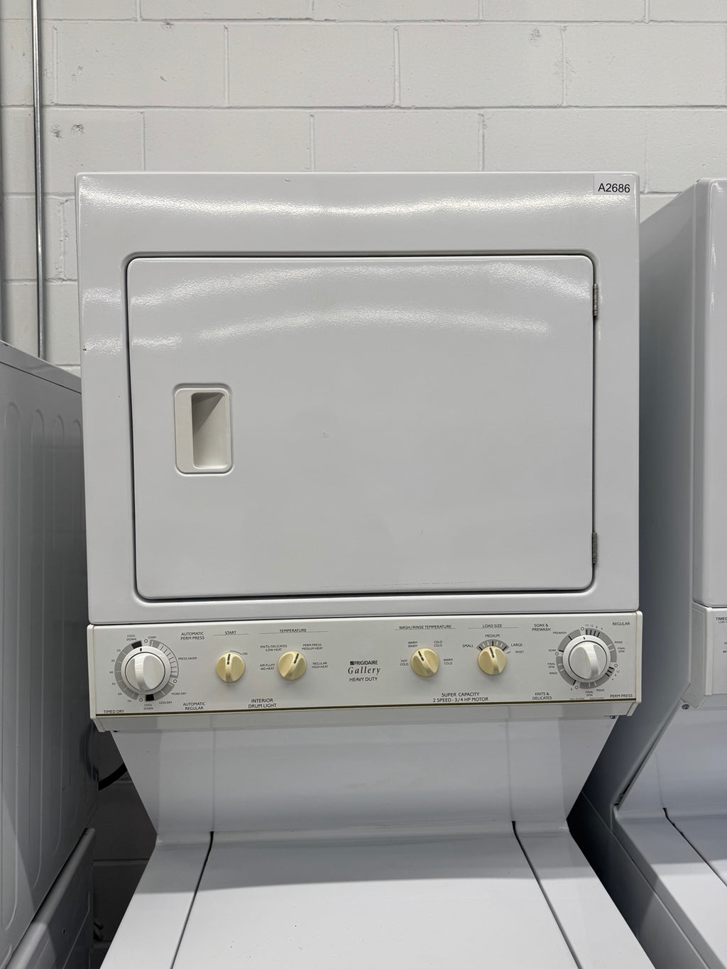 Frigidaire Gallery stacked washer dryer A2686 view 2