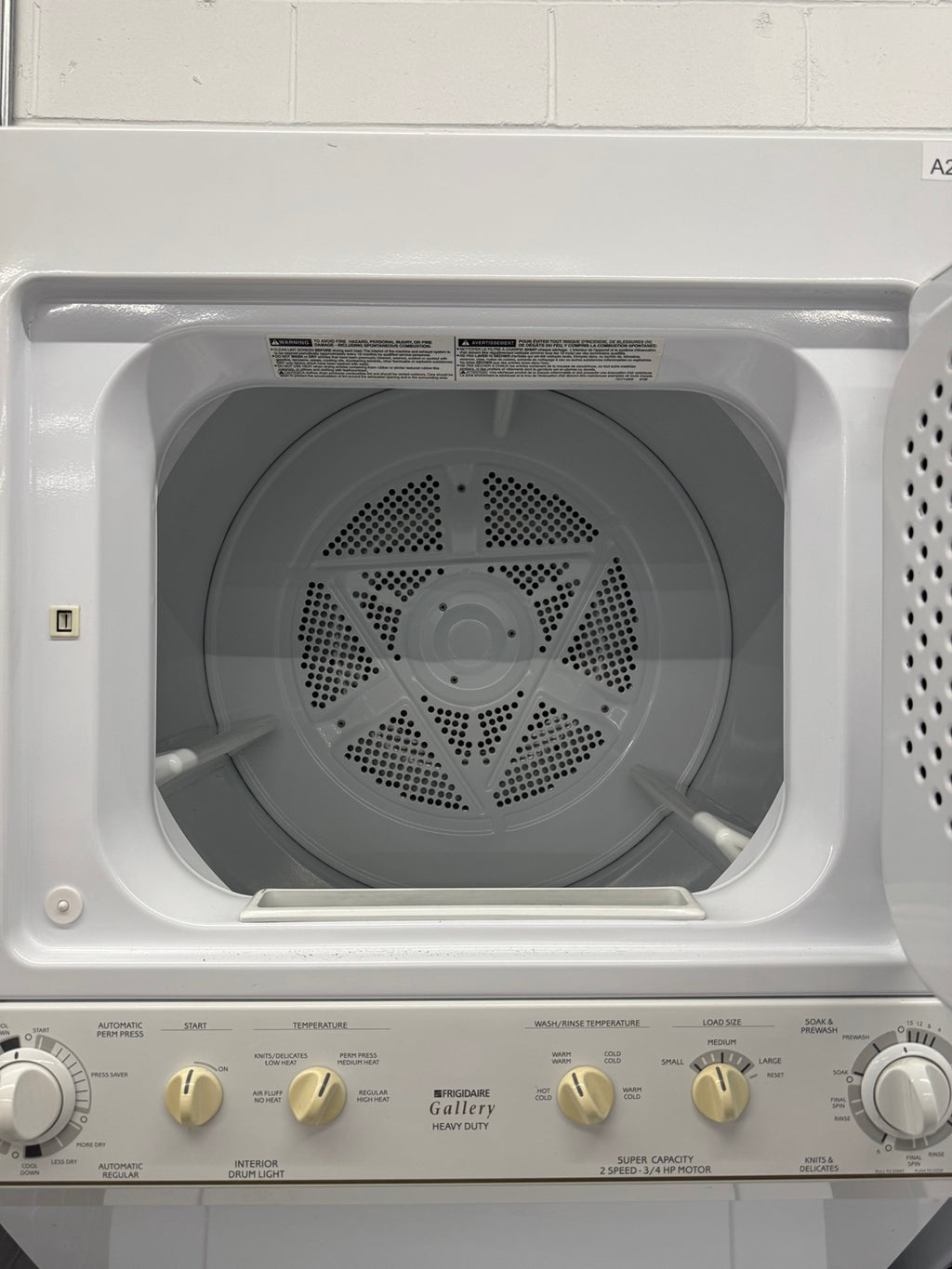 Frigidaire Gallery stacked washer dryer A2686 view 5