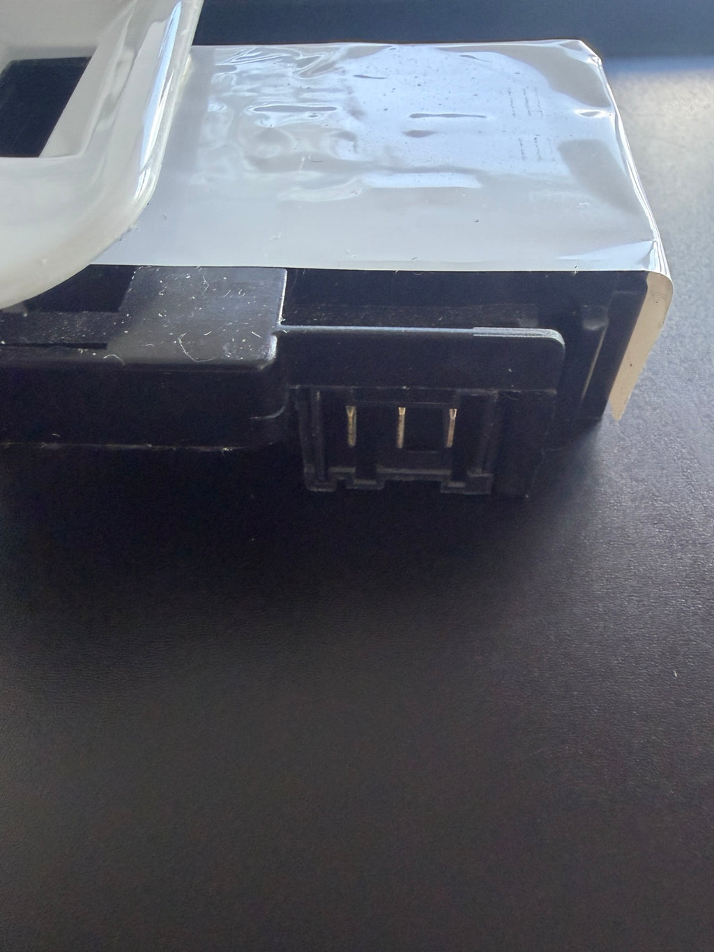 GE 233D2274P002 washer lid lock label view
