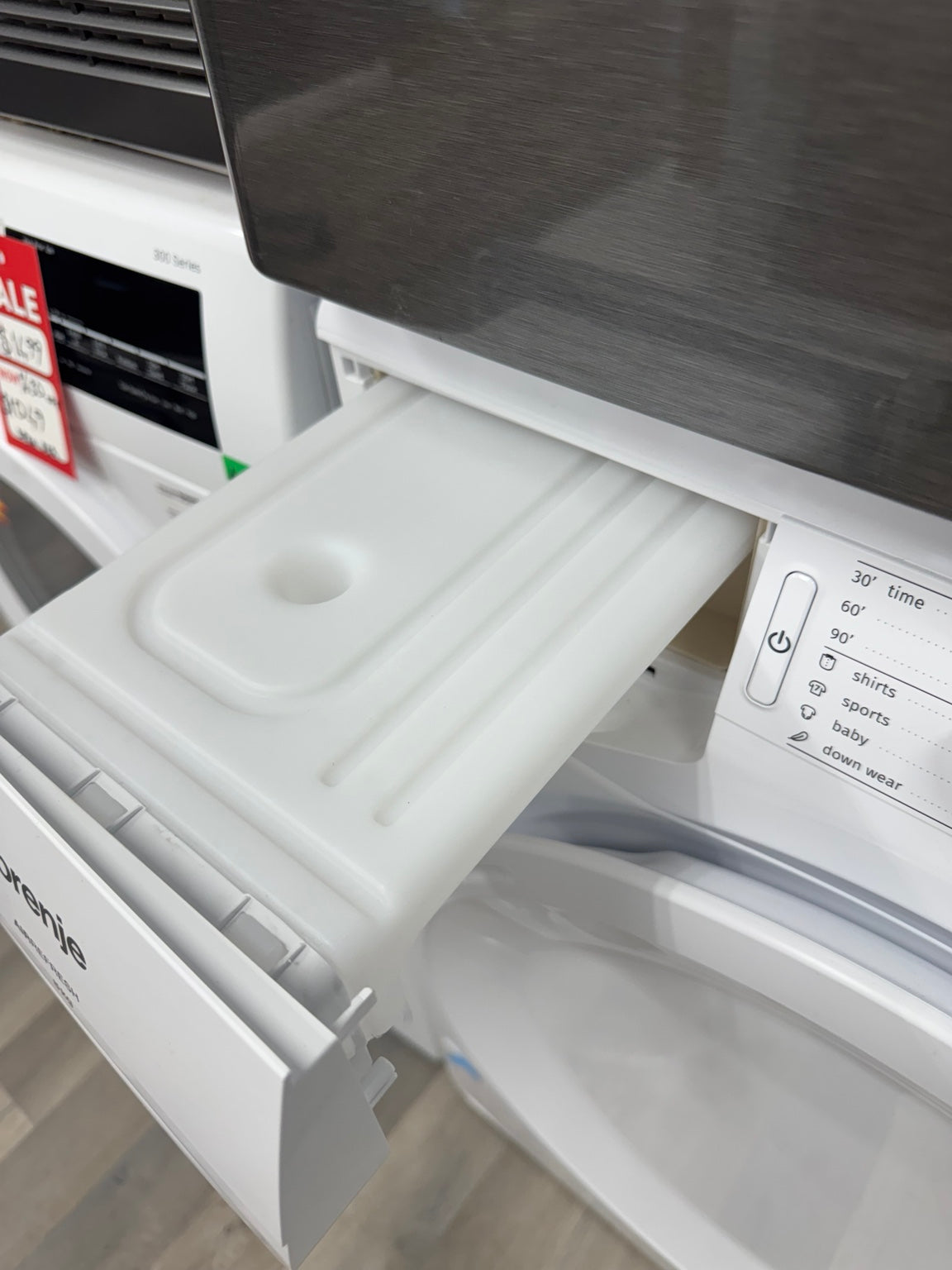 Open box Gorenje DE8B 24 inch ventless dryer Ottawa photo 3