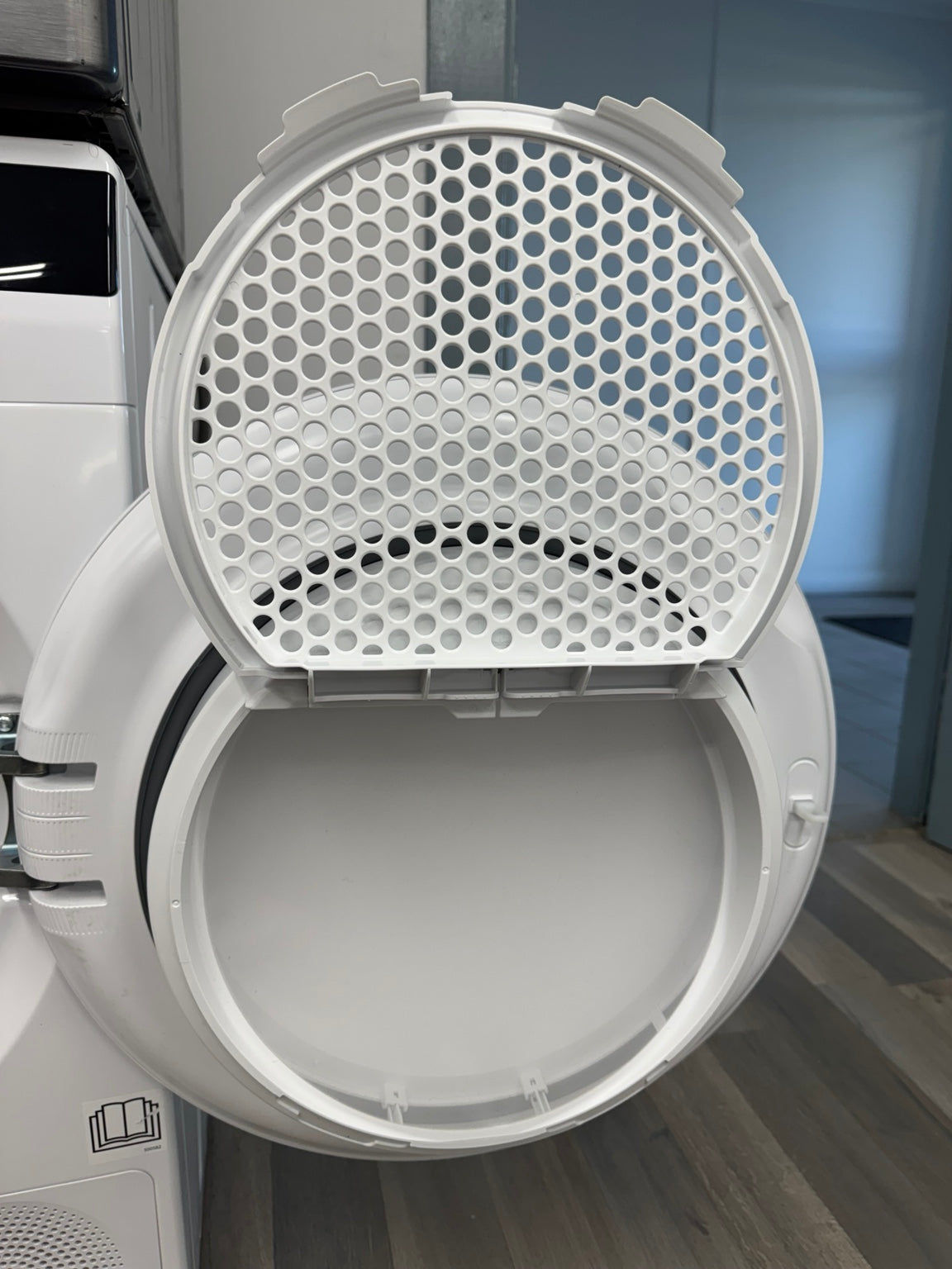 Open box Gorenje DE8B 24 inch ventless dryer Ottawa photo 5