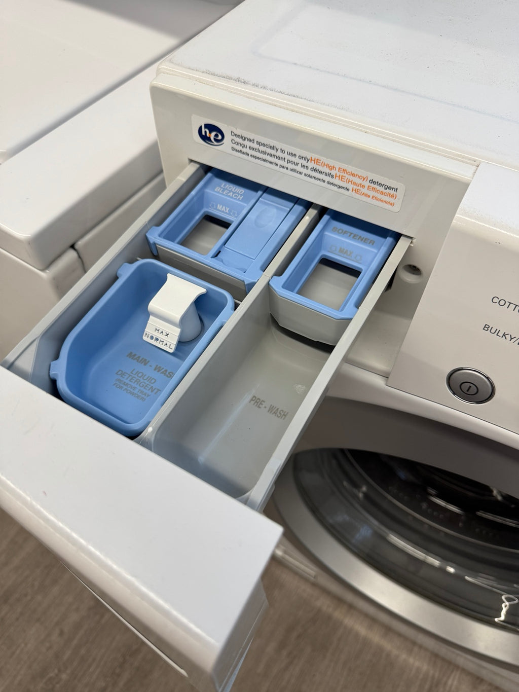 LG WM2050CW washer photo 3