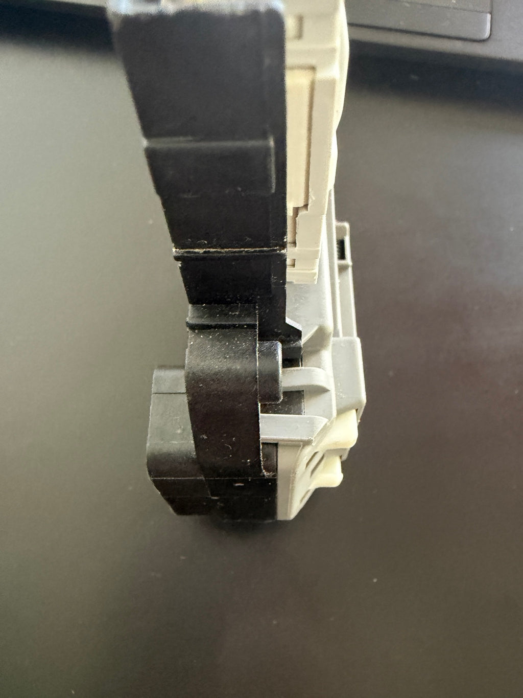 LG Bitron DL-S2 washer door lock assembly type 4 side view