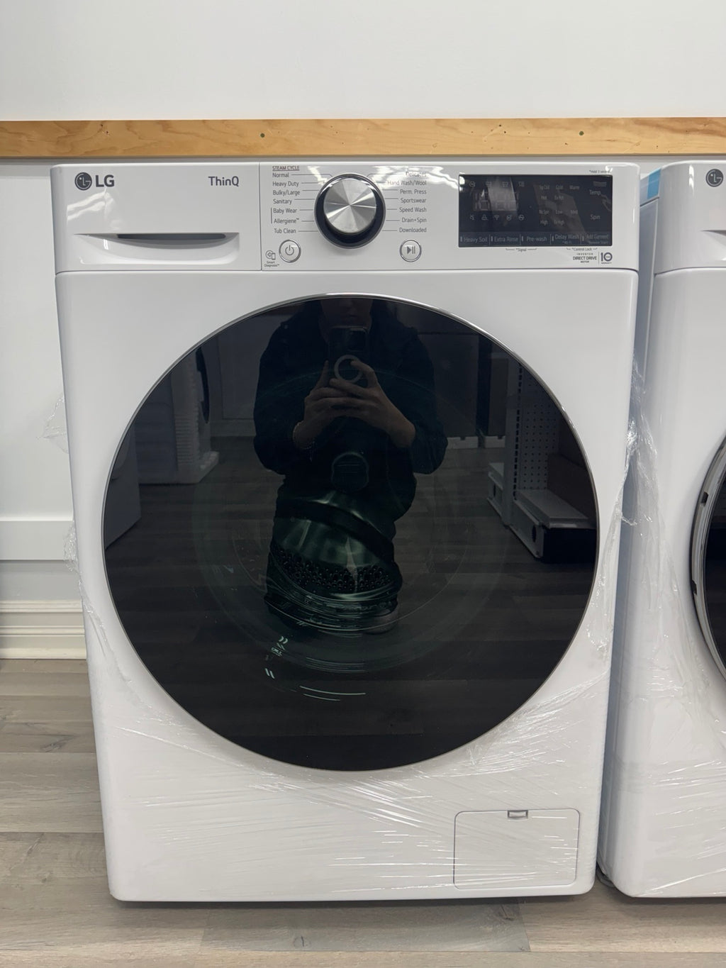 New LG WM1455HWA 24 inch front load washer white Ottawa view 1