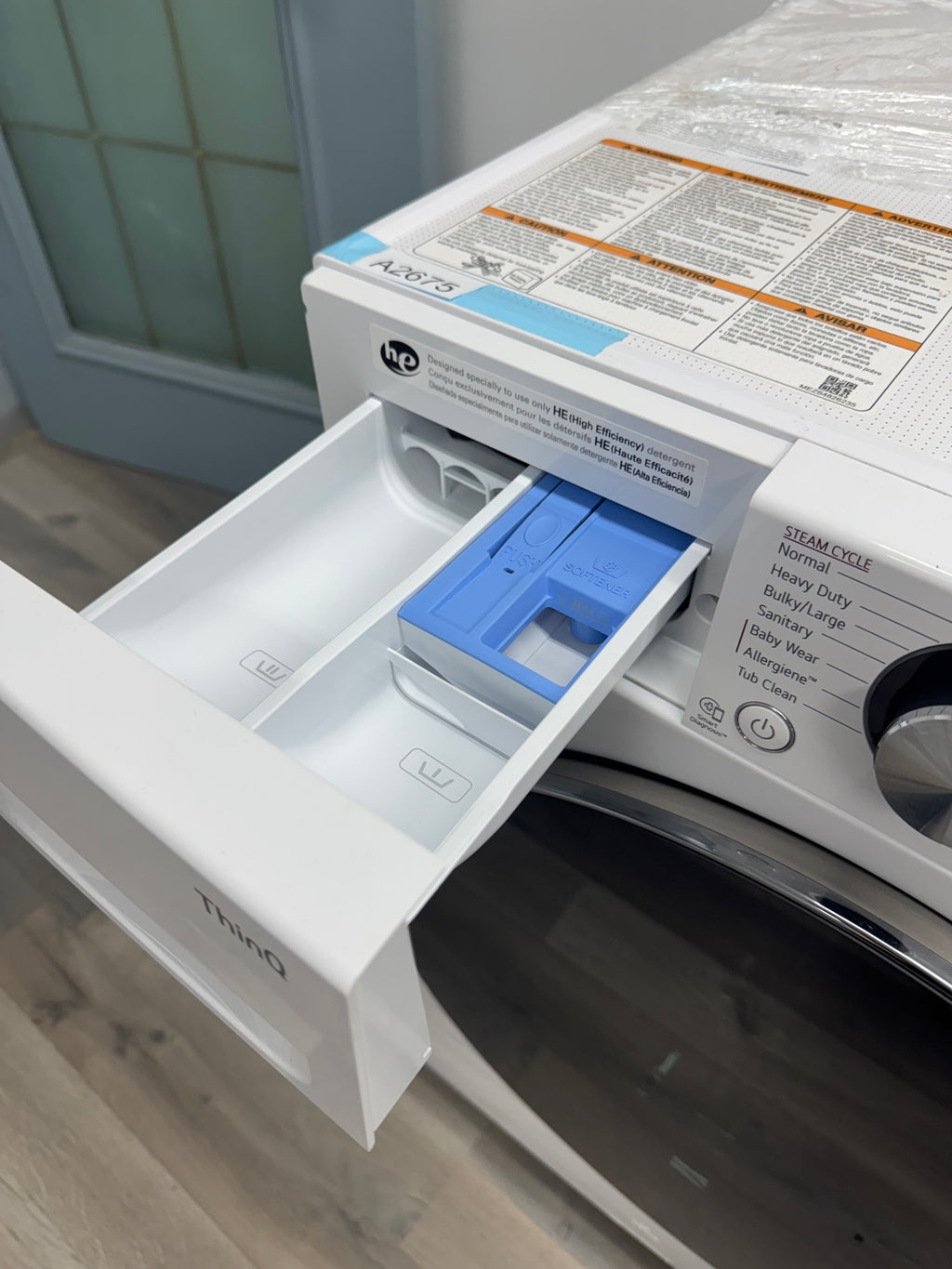 New LG WM1455HWA 24 inch front load washer white Ottawa view 4