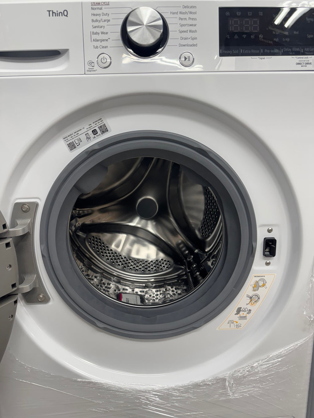 New LG WM1455HWA 24 inch front load washer white Ottawa view 5