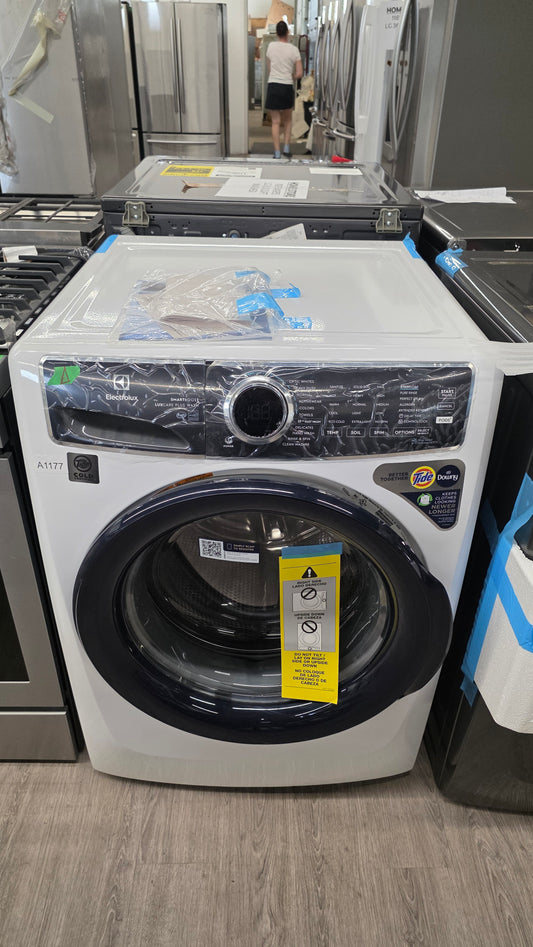 Open Box Electrolux 27" Front Load Washer ELFW7626BWO