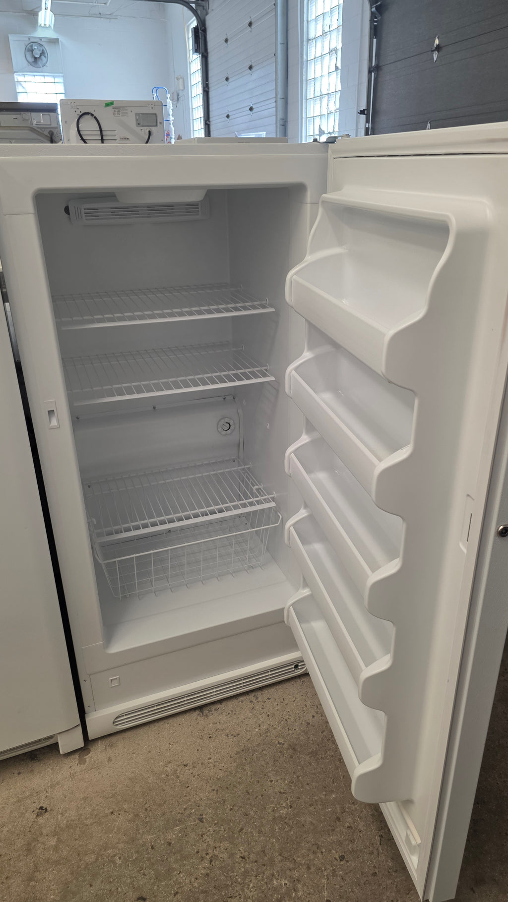 Kenmore 30" Upright Freezer -253.22442412
