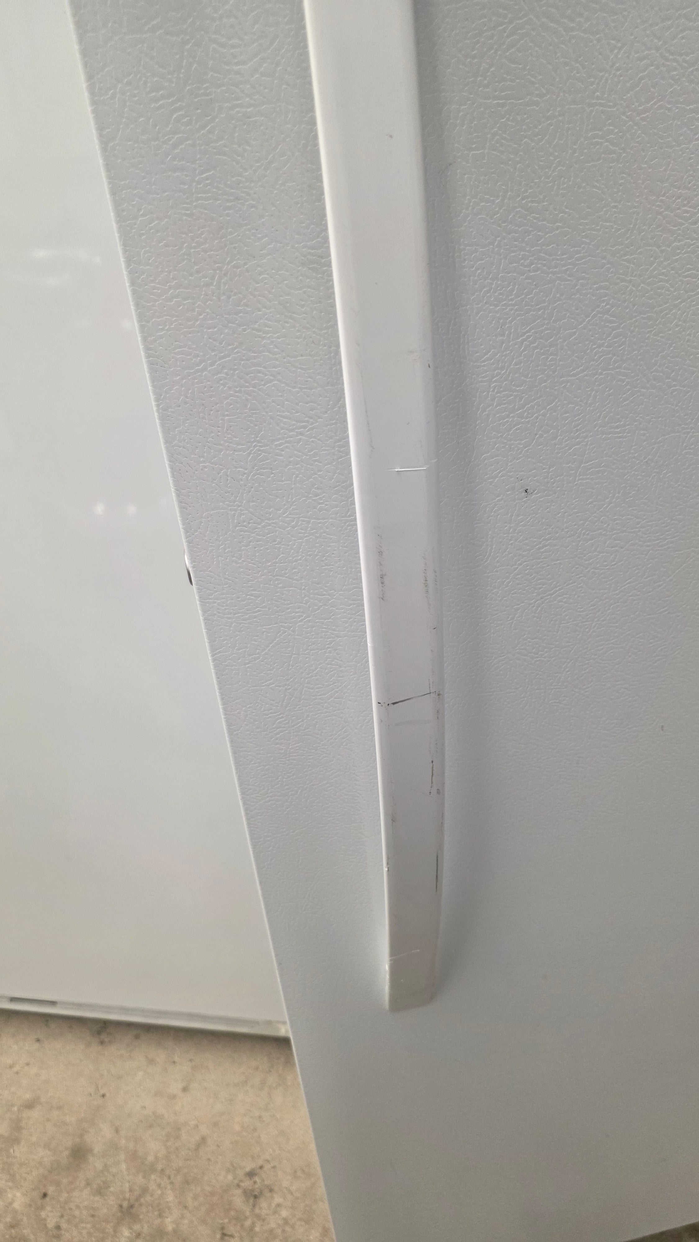 Kenmore 30" Upright Freezer 253.2242410