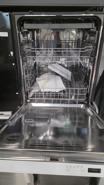 Open Box Whirlpool 24" White Dishwasher WDTA50SAKW2