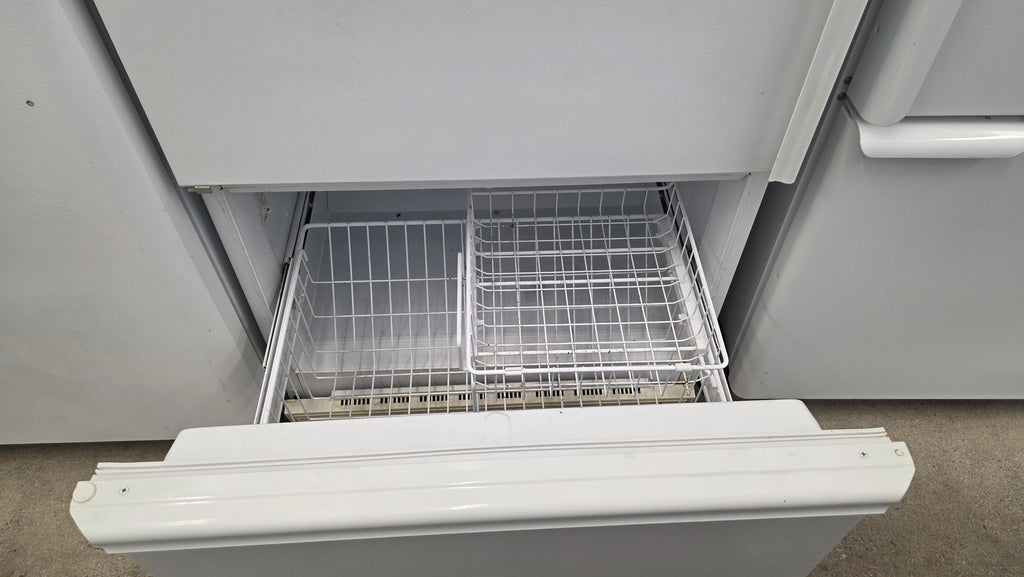 GE Profile 30" Bottom Freezer Fridge -TDC18PAAWW