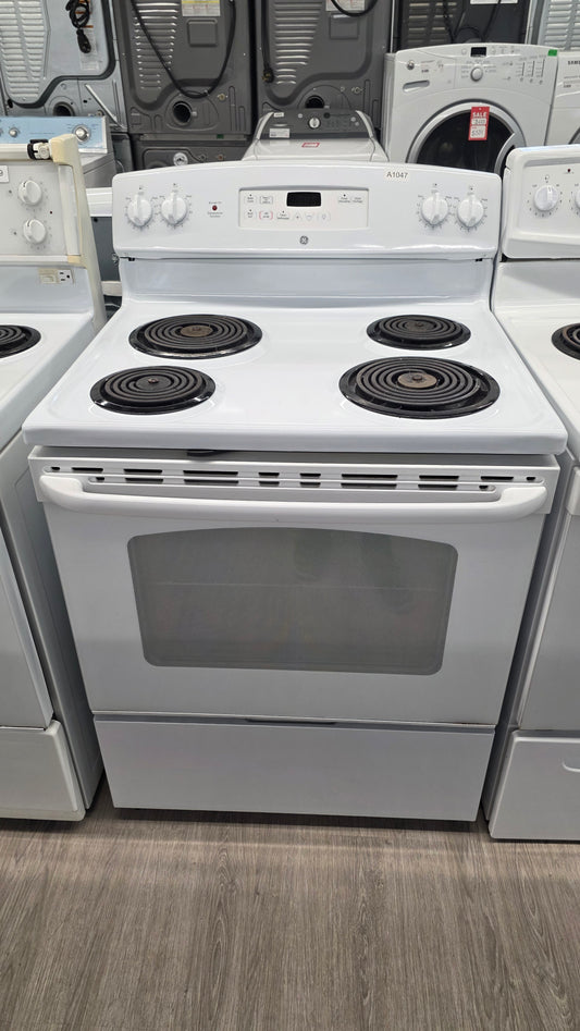 GE 30" White Coil Top Range- JCBP24ODM2WW