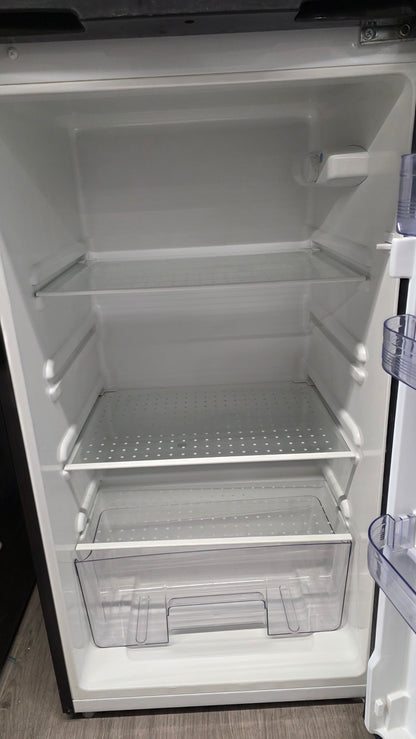 Igloo 21" Stainless Steel Top Freezer Fridge FR725-B