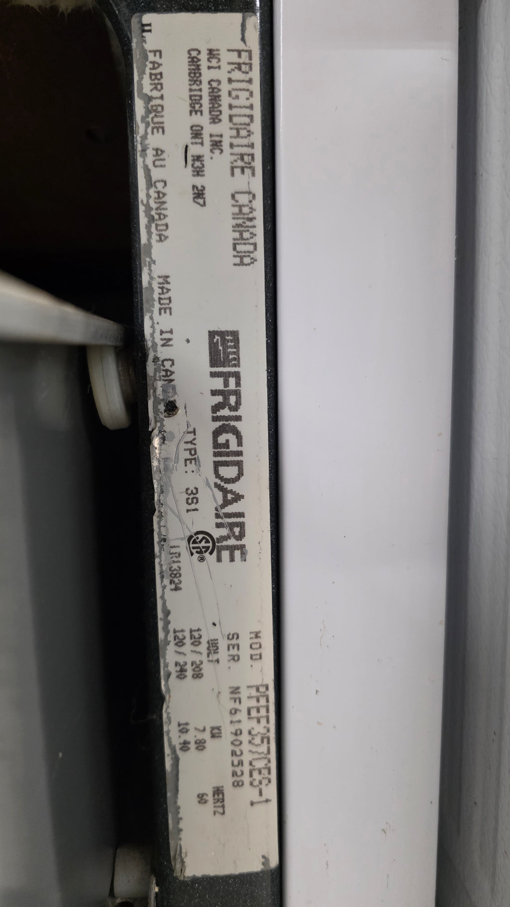 Frigidaire 30" White Coil Top Range-PFEF357CES 1