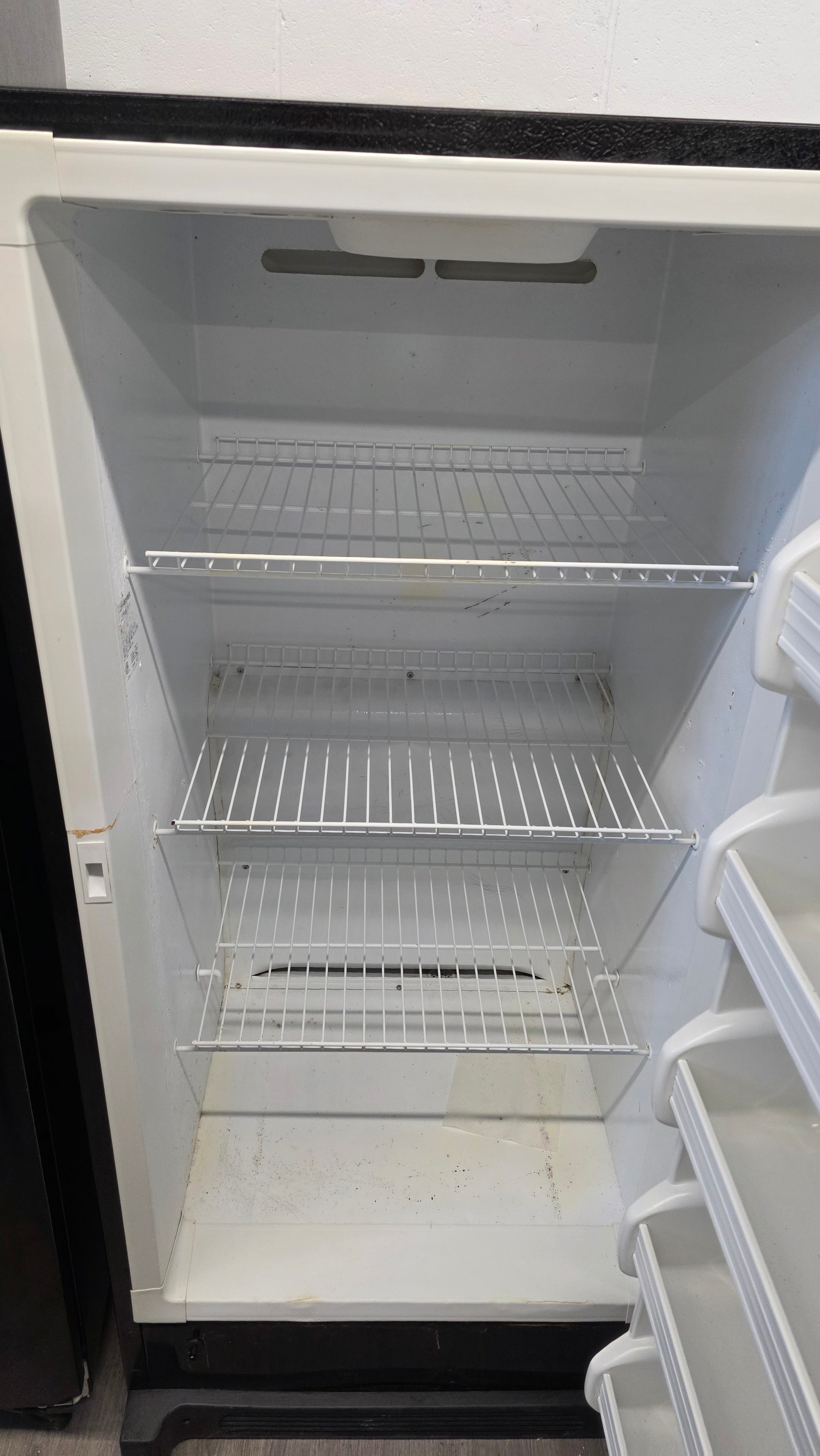 Kenmore - 28" Upright Black Freezer - 970-254394