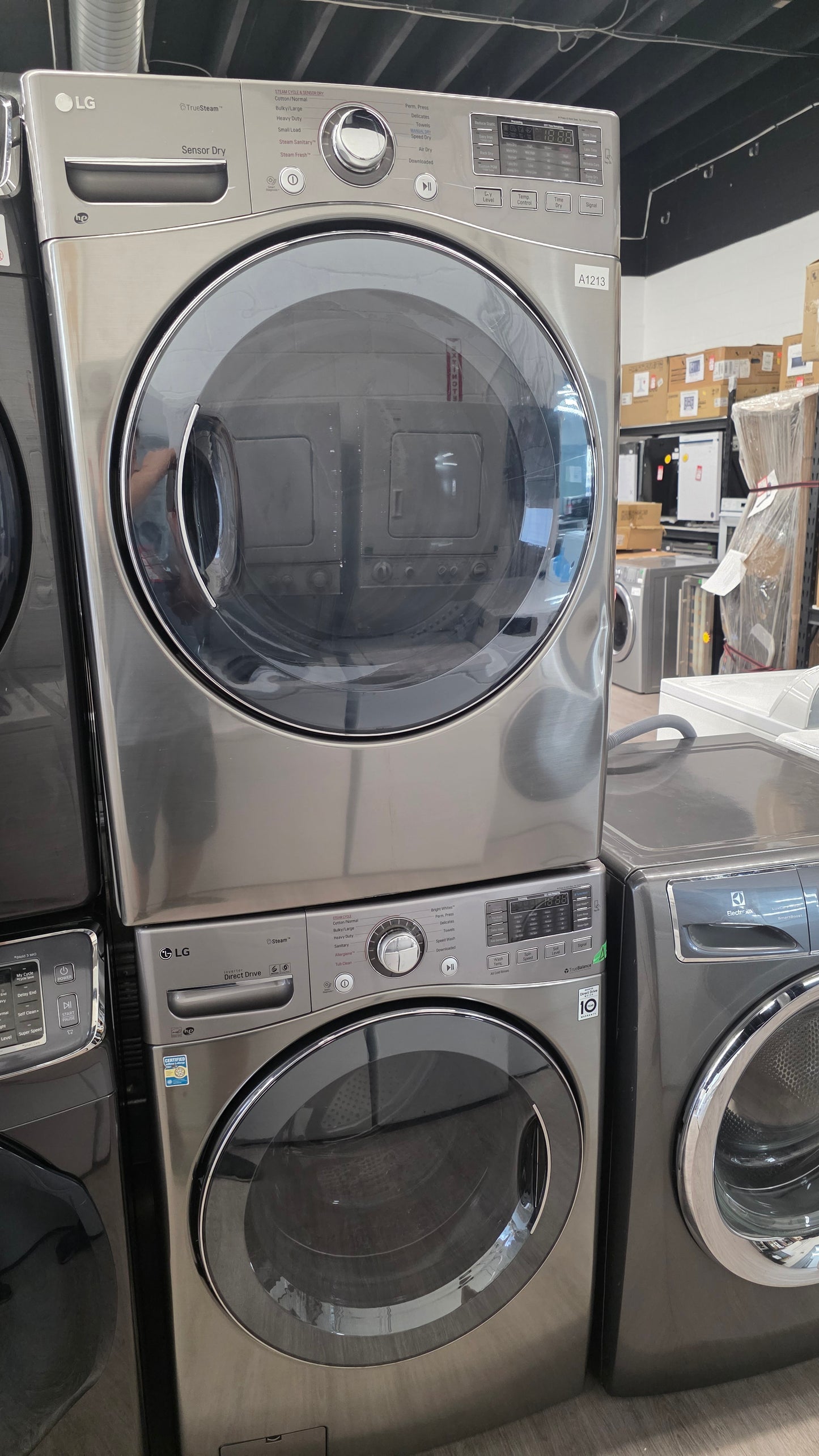 LG 27" Front Load Washer/Dryer Set- washer WM3770HVA /01 dryer DLEX3570V