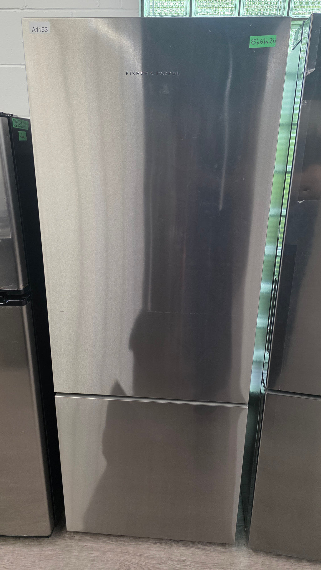 Open Box Fisher Paykel 25" Bottom Freezer Fridge RF135B