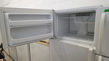 GE 28" Top Freezer Fridge- GTS18GBSFRWW
