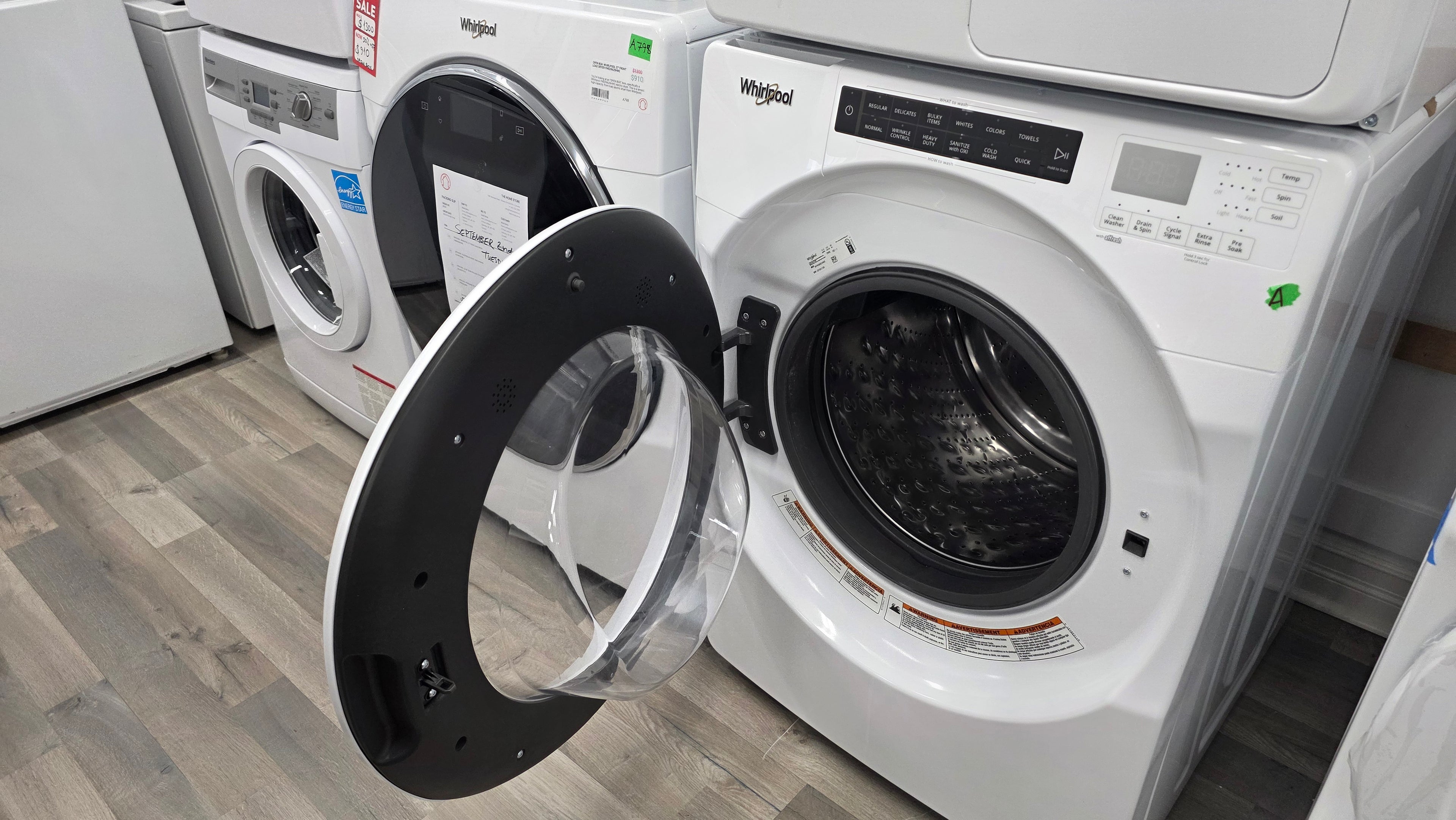 Whirlpool 27" Front Load Washer WFW560CHW