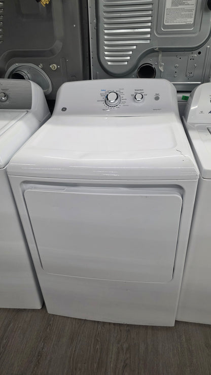 GE Top Load Washer and Dryer Set- washer GTW331BMR0WS dryer GTD40EBMK0WW