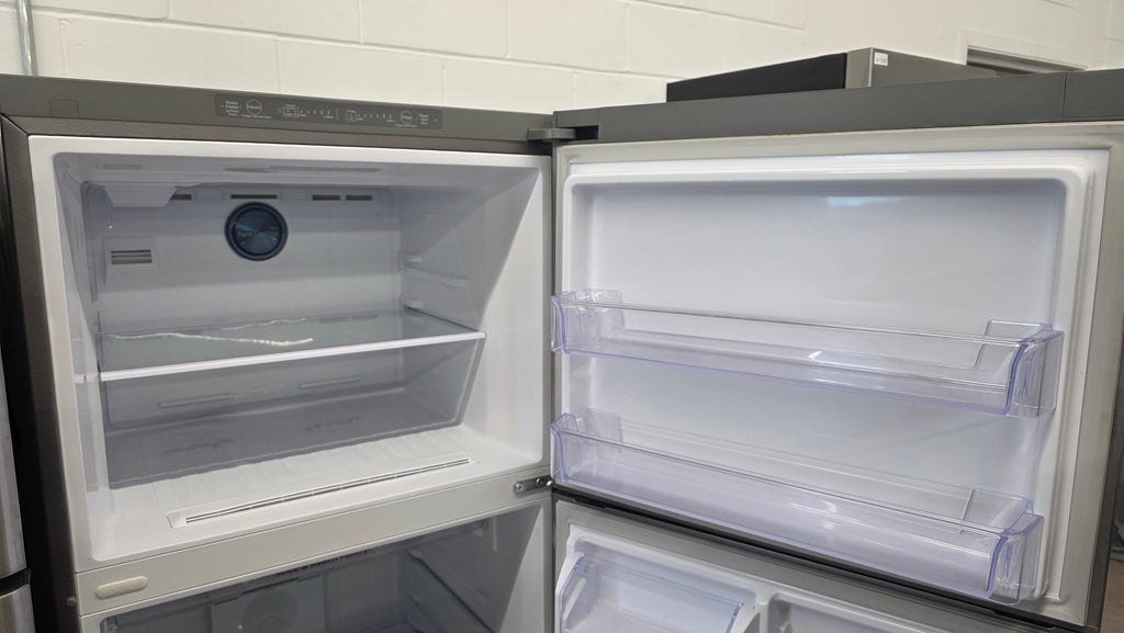 Samsung 28.5" Top Freezer Fridge RT18M6213SR