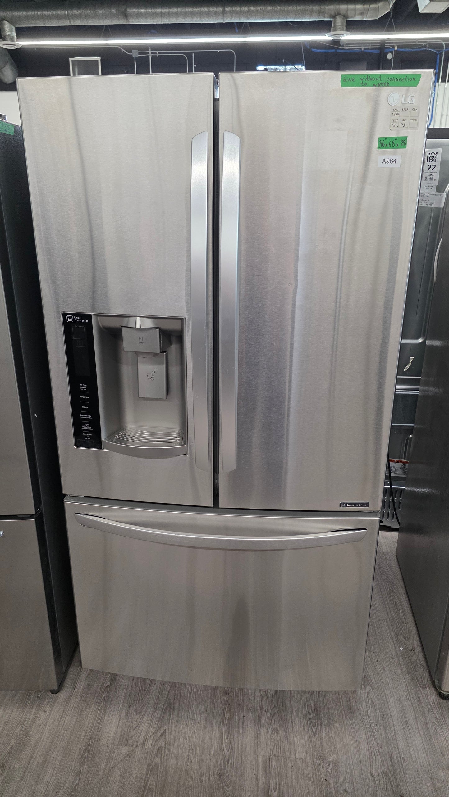 LG 36" French Door Fridge -LFX2896 (ice maker and water dispenser not working)