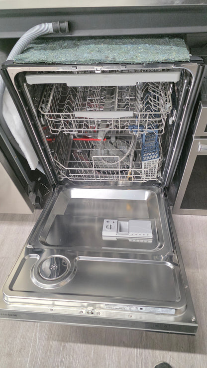 Samsung 24" Stainless Steel Dishwasher DW80R5061 US
