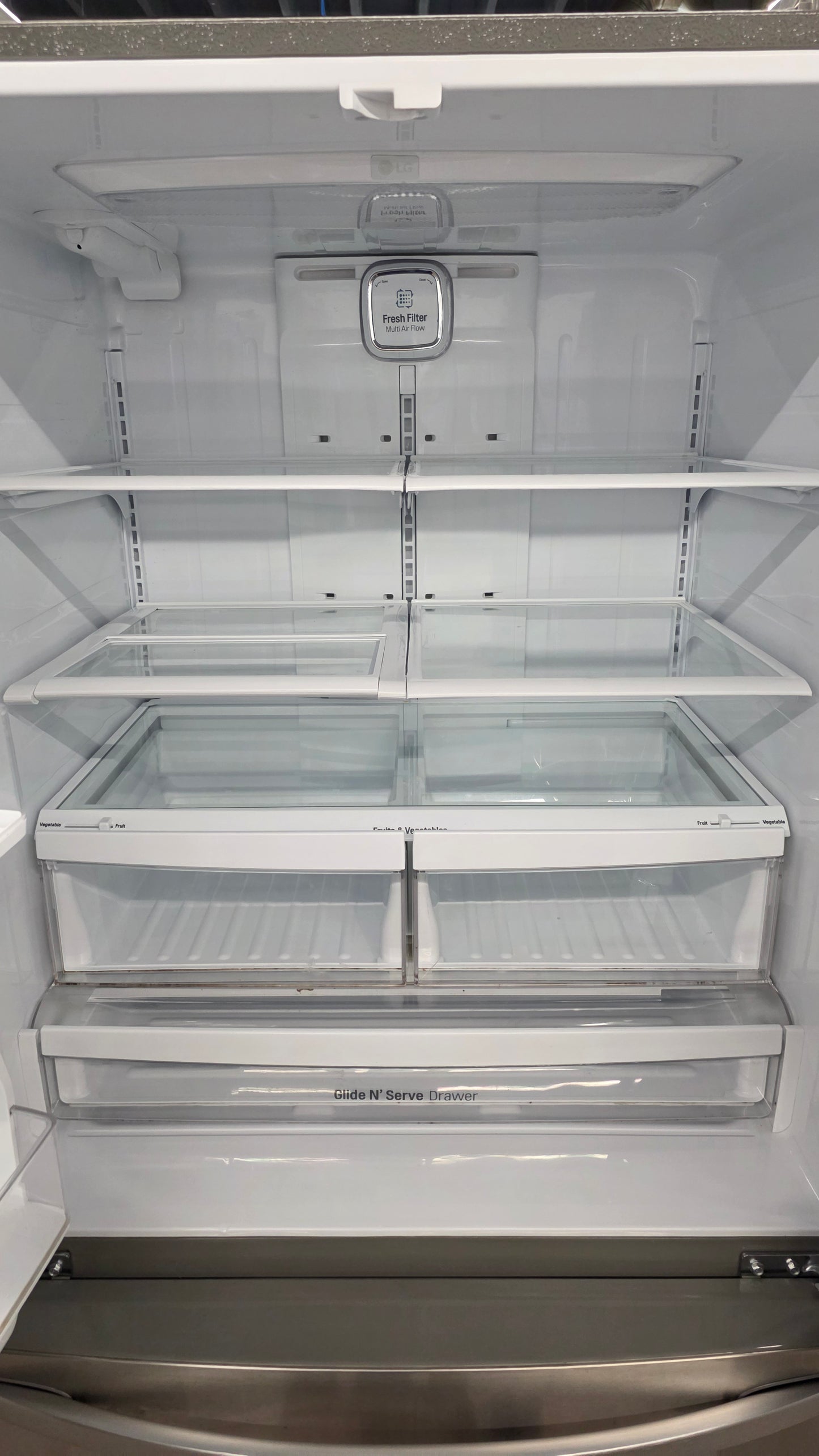 LG 36" French Door Fridge -LFX2896 (ice maker and water dispenser not working)
