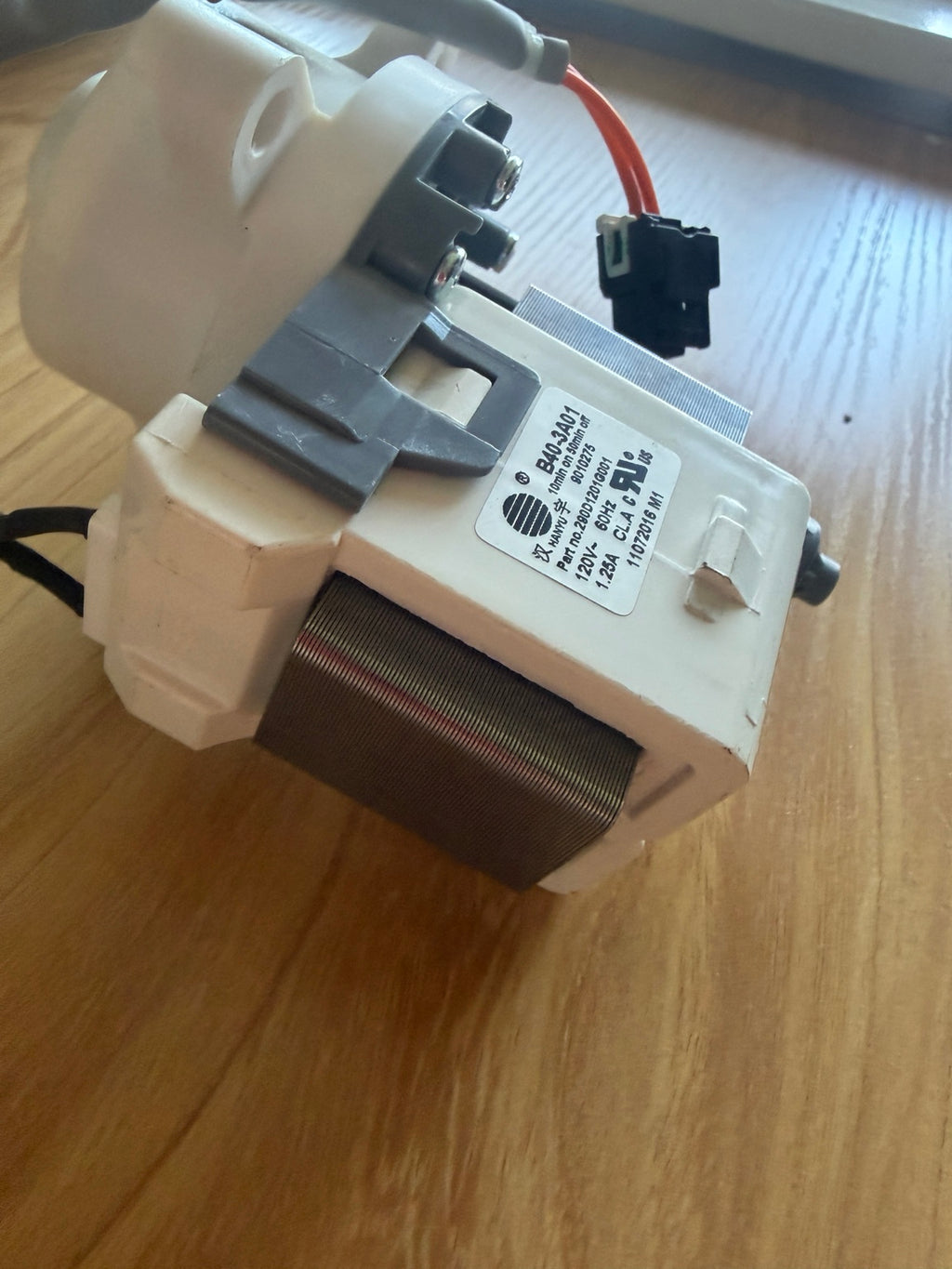 Used washer drain pump B40-3A01 actual photo 4
